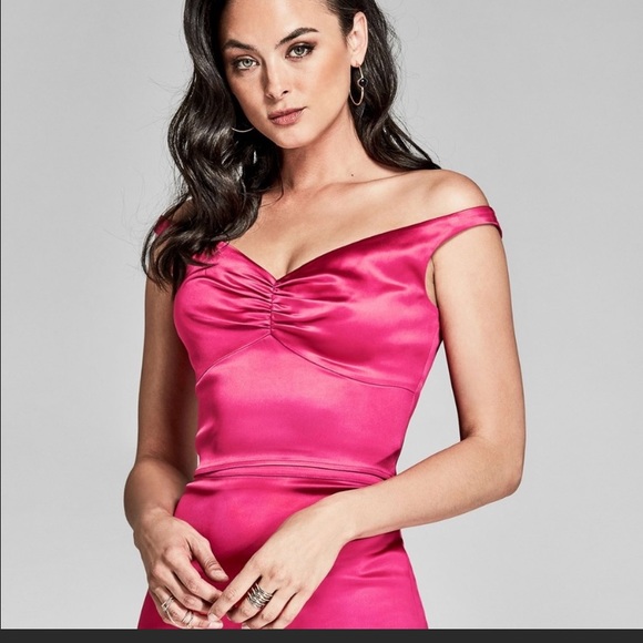 Marciano pink silk/satin off the shoulder top - Picture 1 of 2